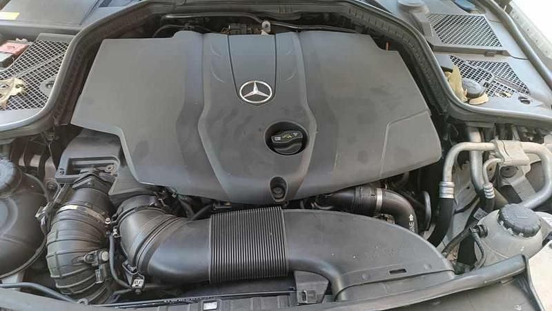 Branco Usado 2015 Mercedes C220 Carrinha | € 21.000 (Preço elevado) - Imagem 1/4