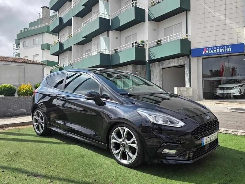 Preto Usado 2018 Ford Fiesta Citadino | € 12.950 (Preço justo) - Imagem 1/4
