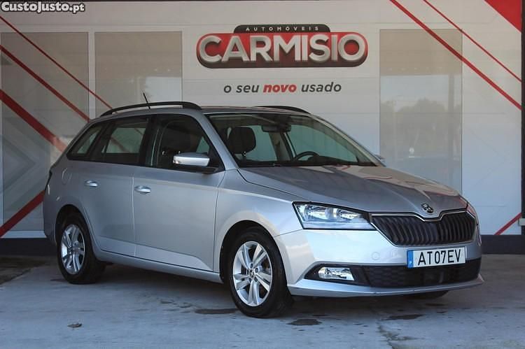 Cinza Usado 2022 Skoda Fabia Ambition Carrinha | € 13.900 (Preço justo) - Imagem 1/1