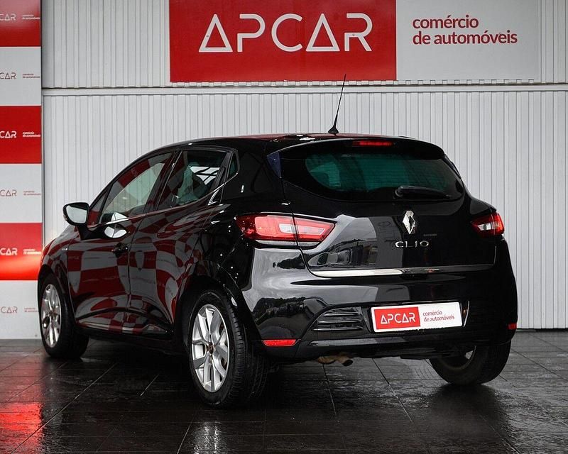 Usado Renault Clio IV LIMITED 90 HP (66 kW) 2019 Preto