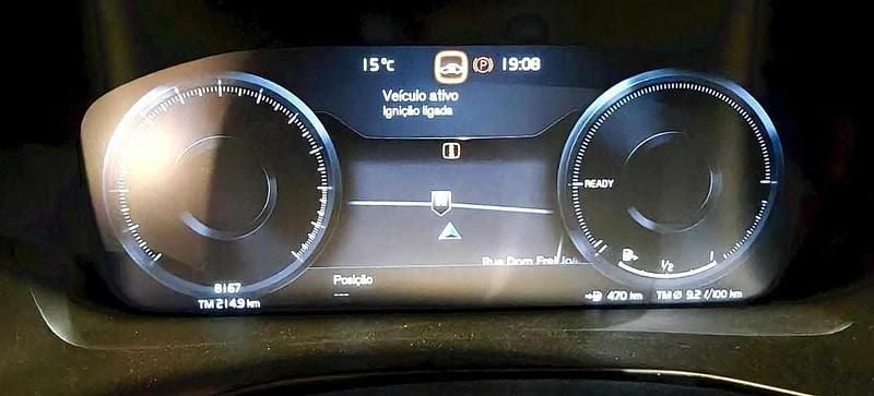 Usado Volvo XC40 261 HP (191 kW) 2023 Cinzento SUV