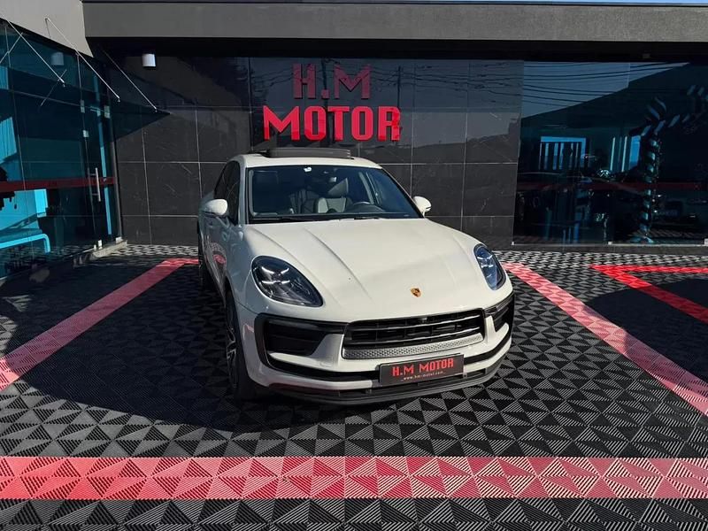 Cinzento Usado 2022 Porsche Macan SUV | € 85.000 (Preço justo) - Imagem 1/4
