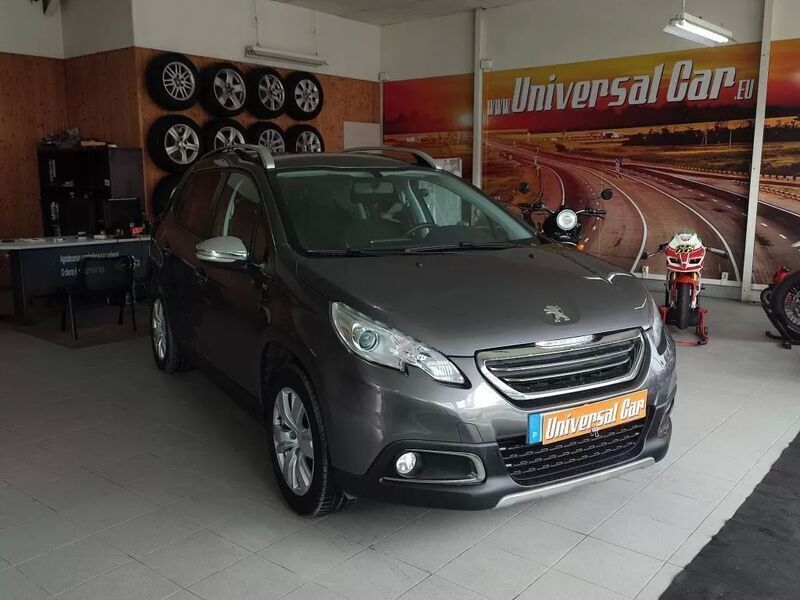 Usado Peugeot 2008 Active 92 HP (67 kW) 2016 Cinzento SUV