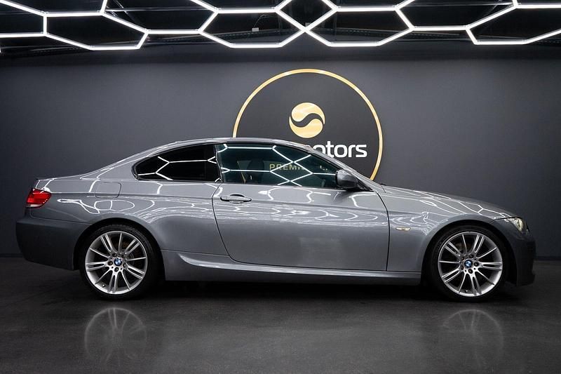 Usado BMW 320 177 HP (130 kW) 2010 Cinza Coupé