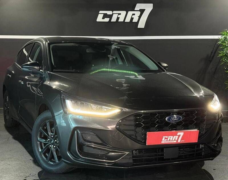 Cinza Usado 2022 Ford Focus Active | € 19.750 (Preço justo) - Imagem 1/4