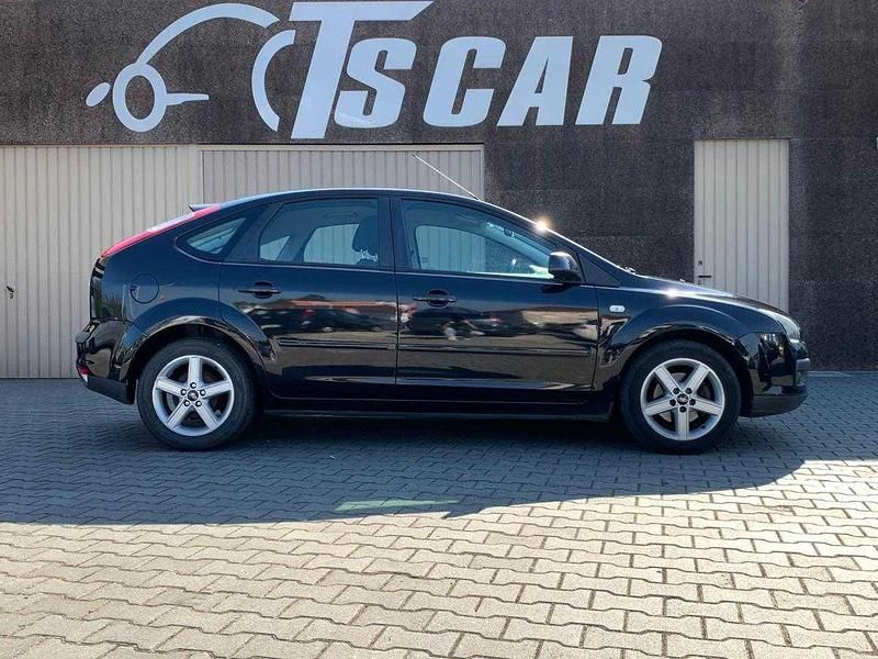 Usado Ford Focus 90 HP (66 kW) 2007 Azul