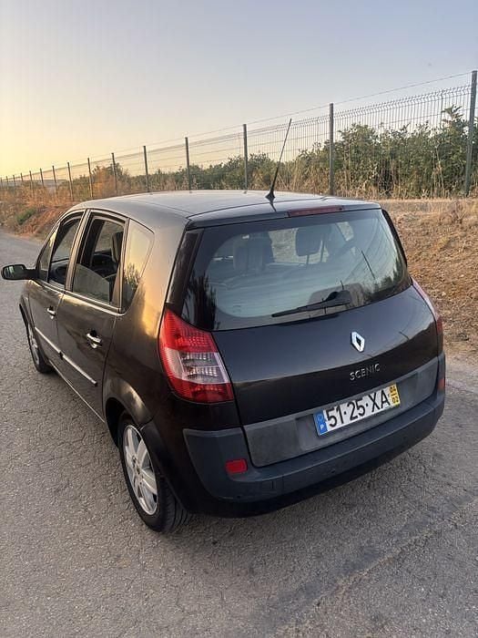 Usado 2004 Renault Scénic II Monovolume | € 3.250 - Imagem 1/4