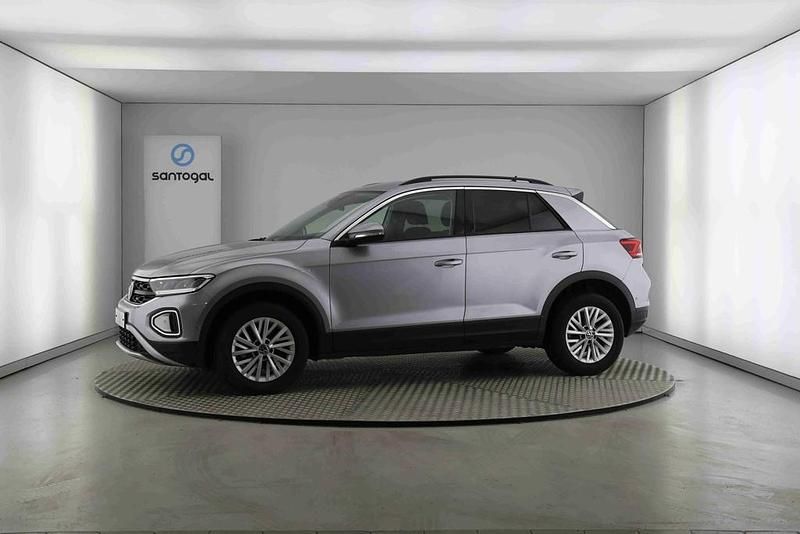 Usado VW T-Roc Life 116 HP (85 kW) 2024 Prateado SUV