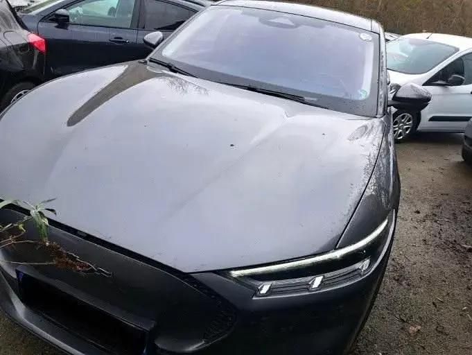 Cinzento Usado 2021 Ford Mustang Mach-E SUV | € 34.900 (Preço justo) - Imagem 1/4