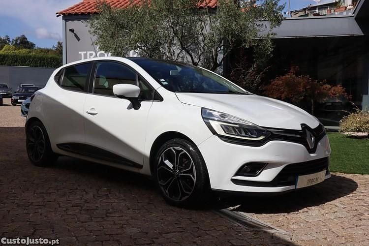 Branco Usado 2017 Renault Clio IV Luxe Citadino | € 13.850 (Preço justo) - Imagem 1/1