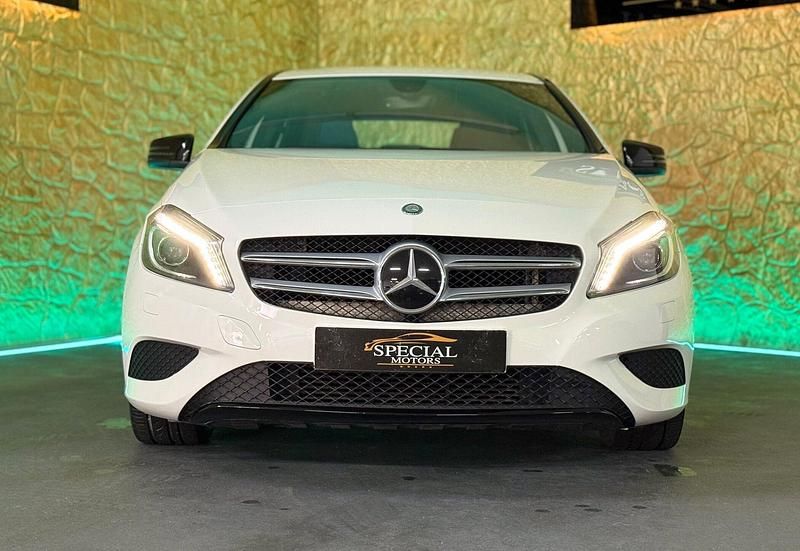Usado Mercedes A180 Urban 109 HP (80 kW) 2014 Branco