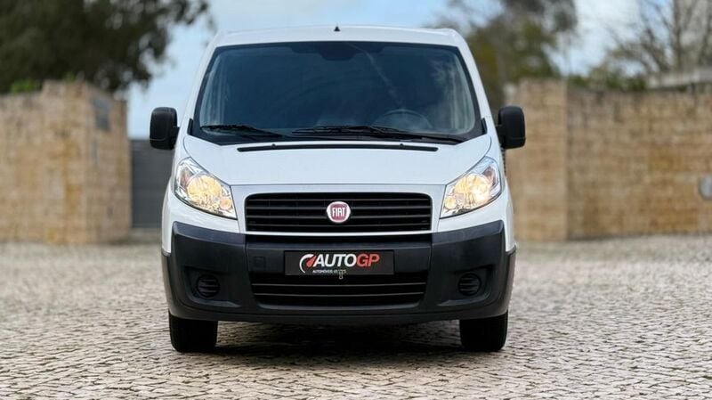 Usado Fiat Scudo 90 HP (66 kW) 2015 Branco Van