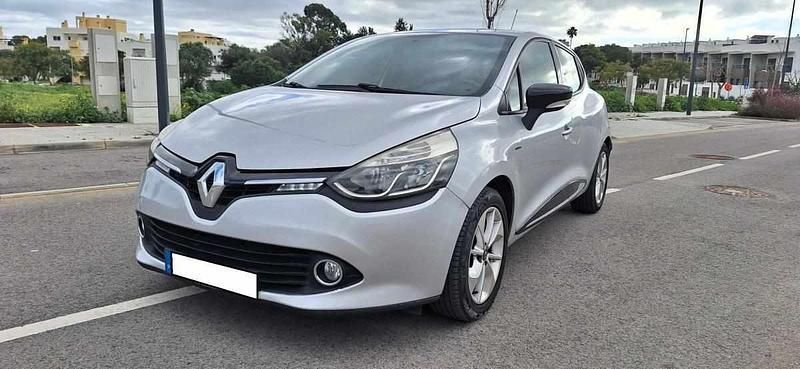 Cinzento Usado 2015 Renault Clio IV Citadino | € 8.500 (Preço justo) - Imagem 1/4