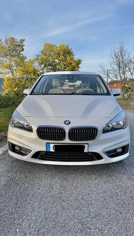 Usado BMW 218 Active Tourer 150 HP (110 kW) 2015 Branco Monovolume