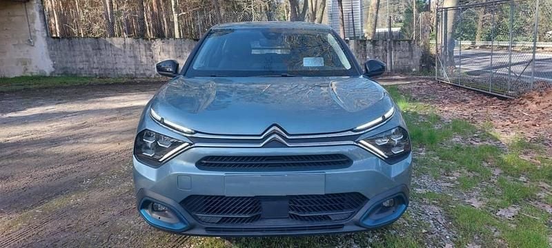 Usado Citroën e-C4 100 kW (136 HP) 2021 Verde