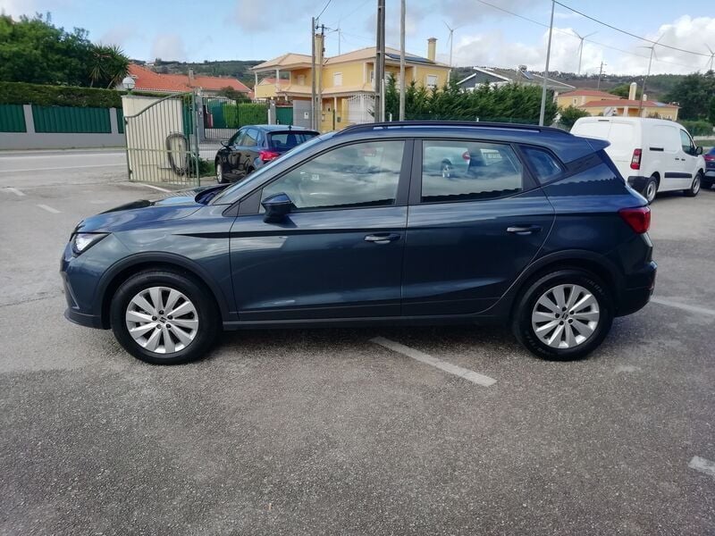 Cinza Usado 2022 Seat Arona Style SUV | € 19.500 (Caro) - Imagem 1/4