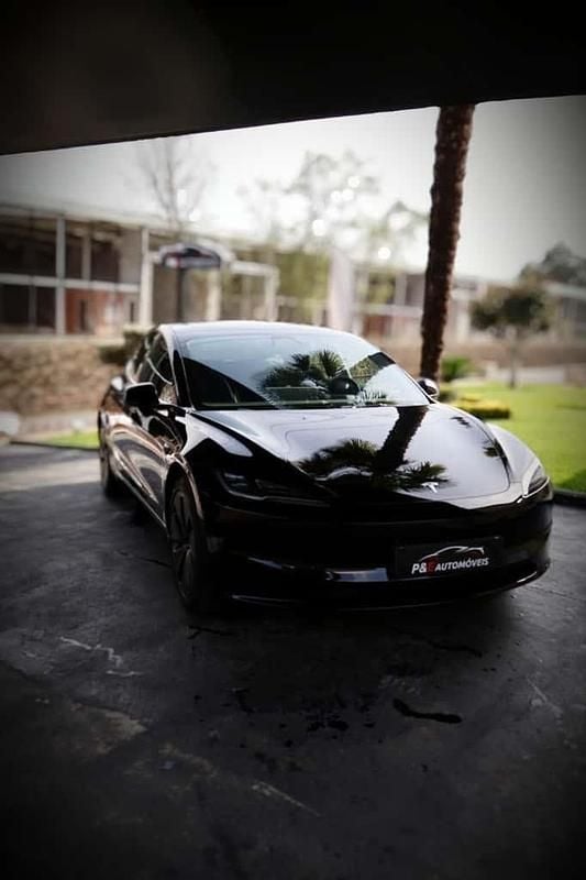 Preto Usado 2024 Tesla Model 3 Sedan | € 36.450 (Preço justo) - Imagem 1/4