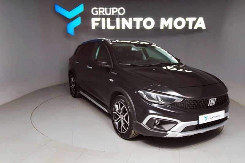 Azul Usado 2023 Fiat Tipo Wagon Carrinha | € 17.960 (Preço justo) - Imagem 1/1