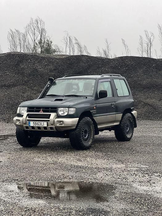 Usado 1998 Mitsubishi Pajero SUV | € 15.950 - Imagem 1/4