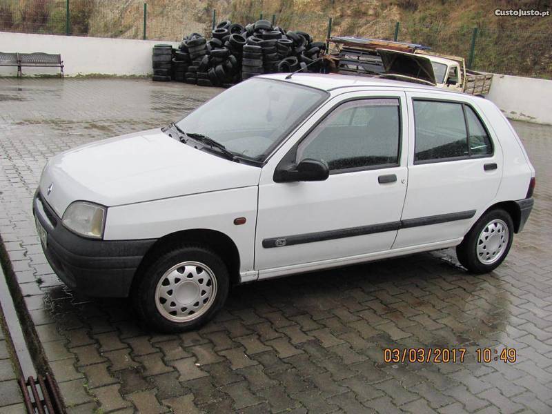 Vendido Renault Clio Clio- 98 - Carros usados para venda