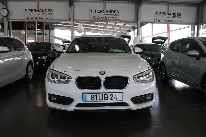 Branco Usado 2017 BMW 116 Efficient Dynamics Citadino | € 18.000 (Preço elevado) - Imagem 1/4