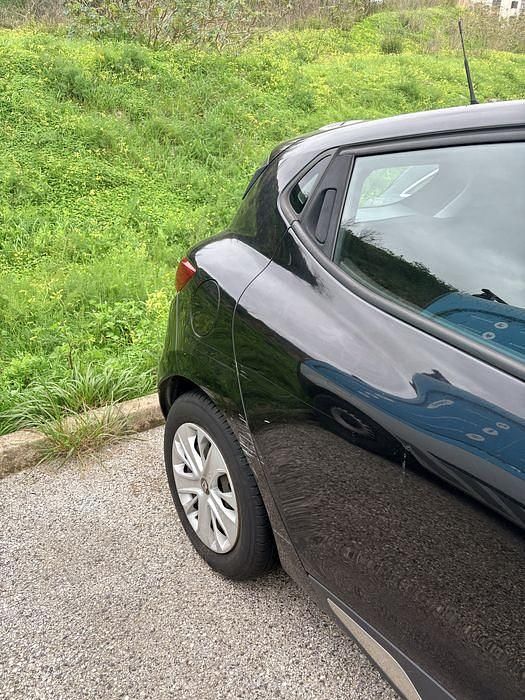 Usado Renault Clio IV 90 HP (66 kW) 2019 Sedan