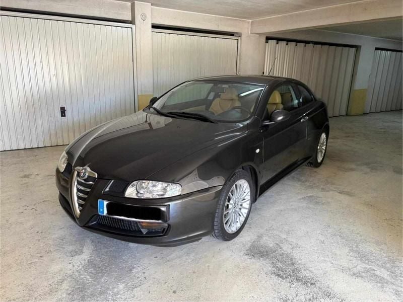 Preto Usado 2004 Alfa Romeo GT Coupé | € 15.000 - Imagem 1/4