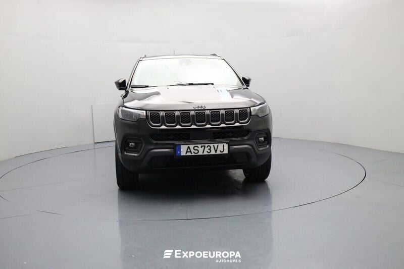 Preto Usado 2022 Jeep Compass Trailhawk SUV | € 28.490 (Preço justo) - Imagem 1/4