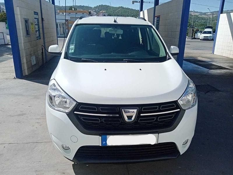 Usado 2016 Dacia Lodgy Stepway Monovolume | € 10.800 (Caro) - Imagem 1/4