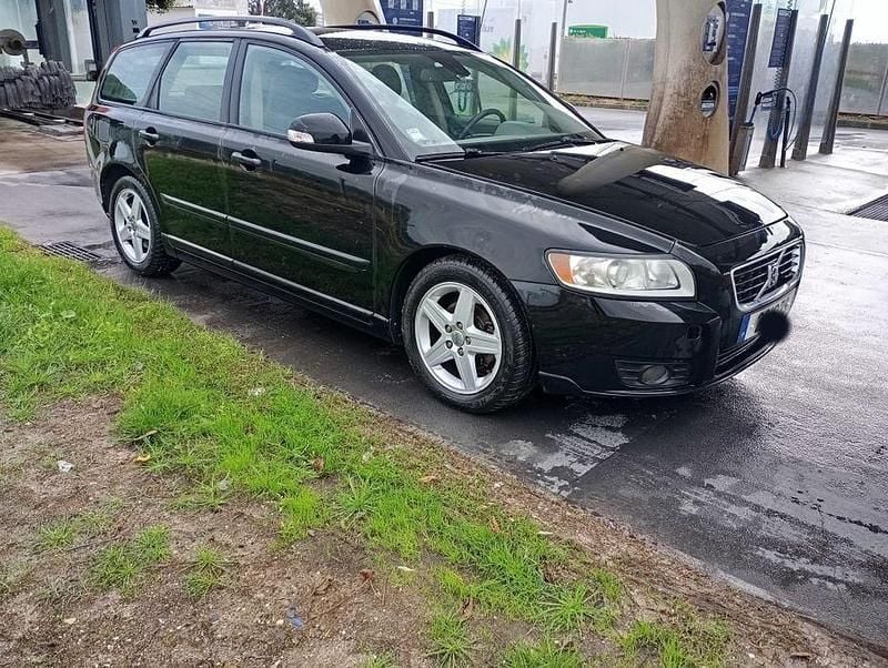 Usado 2010 Volvo V50 Carrinha | € 4.950 (Preço justo) - Imagem 1/4