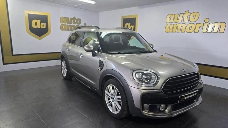 Cinzento Usado 2019 Mini Countryman SUV | € 23.500 (Preço justo) - Imagem 1/4