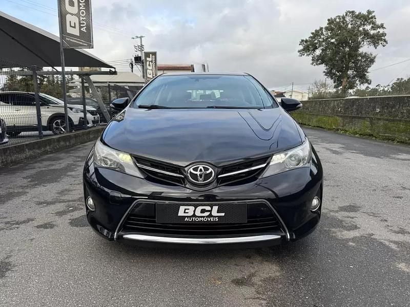 Usado Toyota Auris Sol 125 HP (91 kW) 2013 Preto Citadino