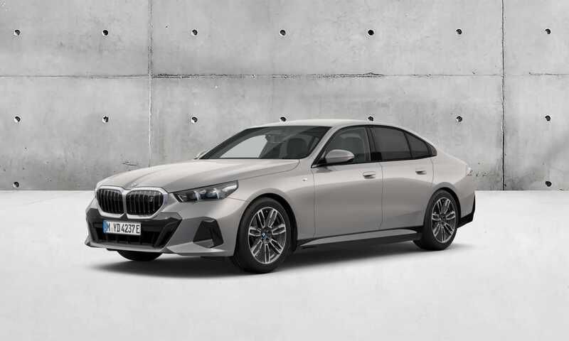 Cinza oxide metalizada Usado 2024 BMW i5 Shadowline Sedan | € 82.871 - Imagem 1/4