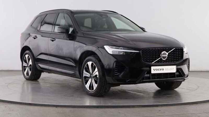 Usado Volvo XC60 349 HP (256 kW) 2024 Preto SUV