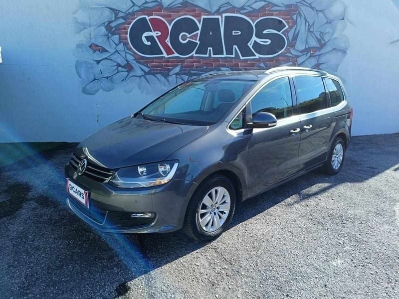 Cinzento Usado 2014 VW Sharan Monovolume | € 13.900 - Imagem 1/4