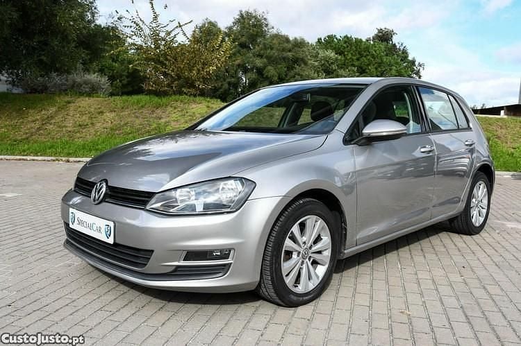 Cinza Usado 2013 VW Golf VII Citadino | € 11.950 (Preço justo) - Imagem 1/1
