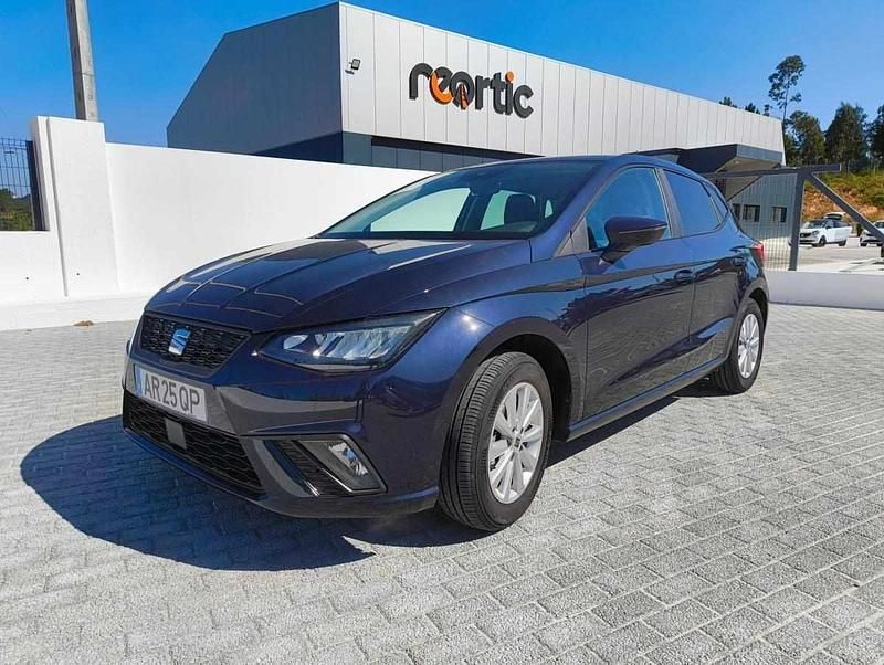 Azul Usado 2022 Seat Ibiza | € 15.450 (Preço justo) - Imagem 1/4