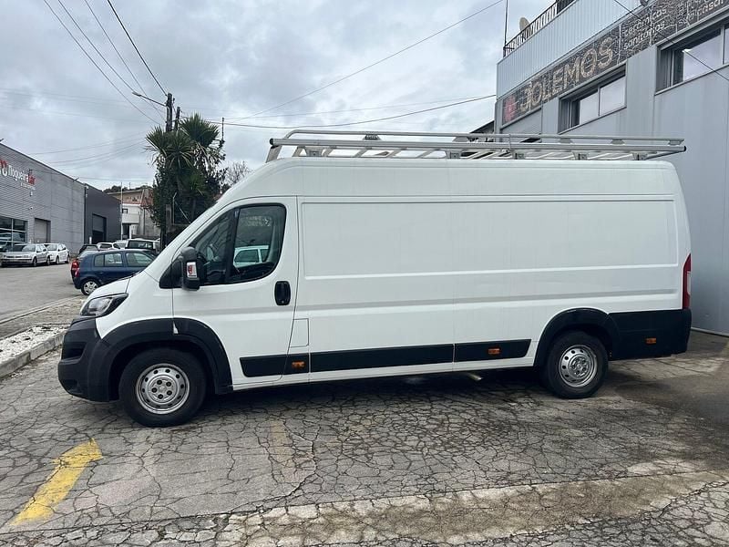 Branco Usado 2019 Peugeot Boxer Van | € 18.500 - Imagem 1/4