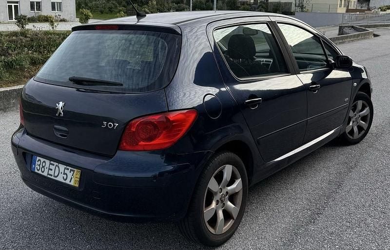Usado 2007 Peugeot 307 Sedan | € 3.900 (Preço justo) - Imagem 1/4