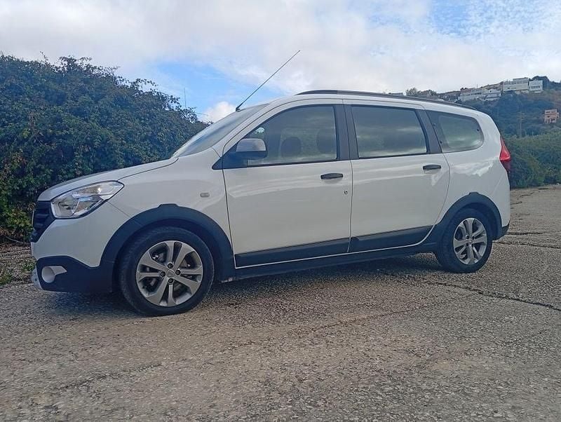 Usado 2016 Dacia Lodgy Monovolume | € 9.750 (Super Preço) - Imagem 1/4