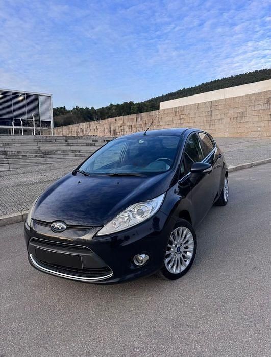 Usado 2010 Ford Fiesta Titanium Sedan | € 3.500 (Bom preço) - Imagem 1/4