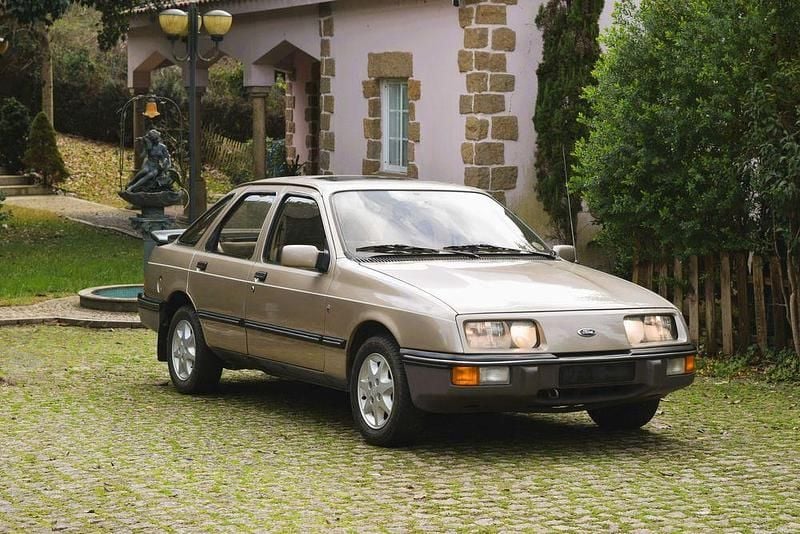 Usado Ford Sierra Ghia 105 HP (77 kW) 1983 Sedan