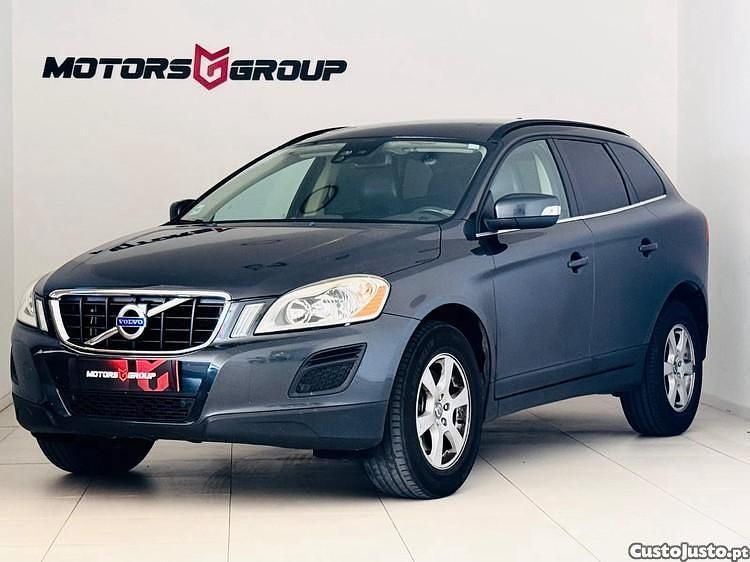 Cinza Usado 2010 Volvo XC60 SUV | € 11.990 (Bom preço) - Imagem 1/1
