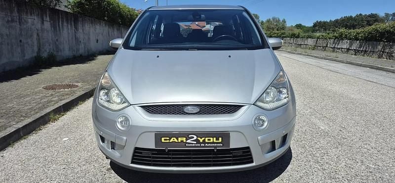 Usado Ford S-MAX Trend 125 HP (91 kW) 2008 Cinza Monovolume