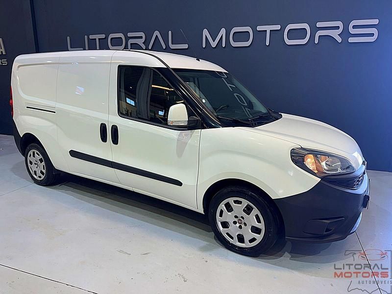 Branco Usado 2021 Fiat Doblò Monovolume | € 12.500 (Preço justo) - Imagem 1/3