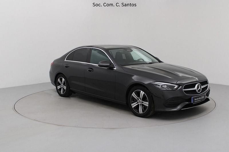Usado Mercedes C220 Avantgarde 200 HP (147 kW) 2025 Cinza Sedan