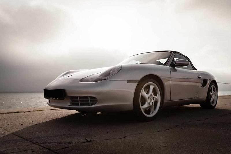 Cinzento Usado 2022 Porsche Boxster Cabrios | € 24.000 - Imagem 1/4