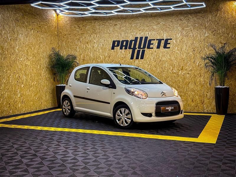Branco Usado 2011 Citroën C1 Citadino | € 6.350 (Preço justo) - Imagem 1/4
