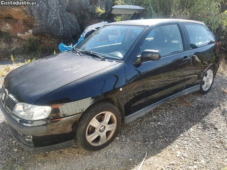 Preto Usado 2000 Seat Ibiza | € 999 - Imagem 1/1