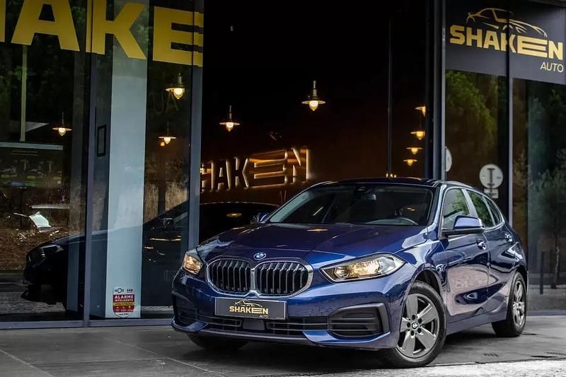 Azul Usado 2021 BMW 116 Advantage Citadino | € 19.450 (Super Preço) - Imagem 1/4